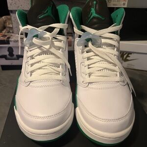 Jordan 5 Lucky green